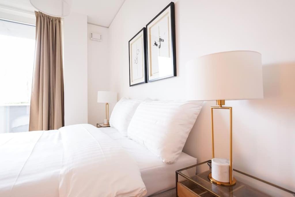 Executive Suite W/ Rooftop Pool Wien Exteriör bild